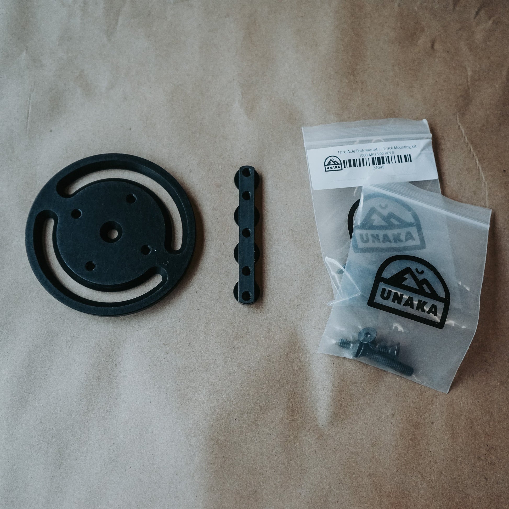 Fork mounting kit hardware