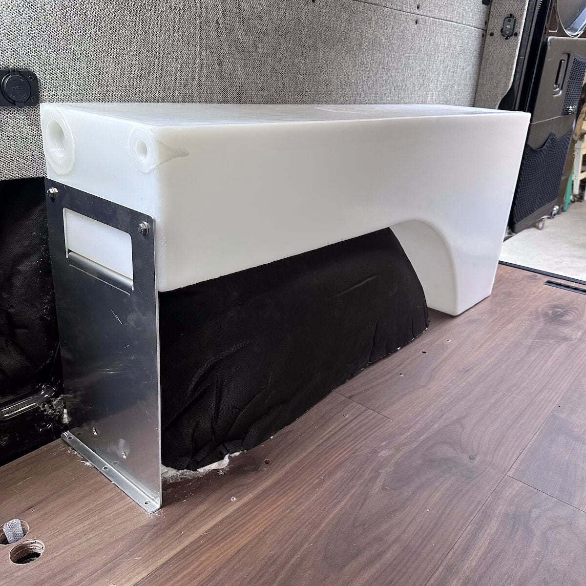 19 Gallon Water Tank for Sprinter and Transit Dually Vans 19 Gallon Water Tank for Sprinter and Transit Dually Vans - installed
