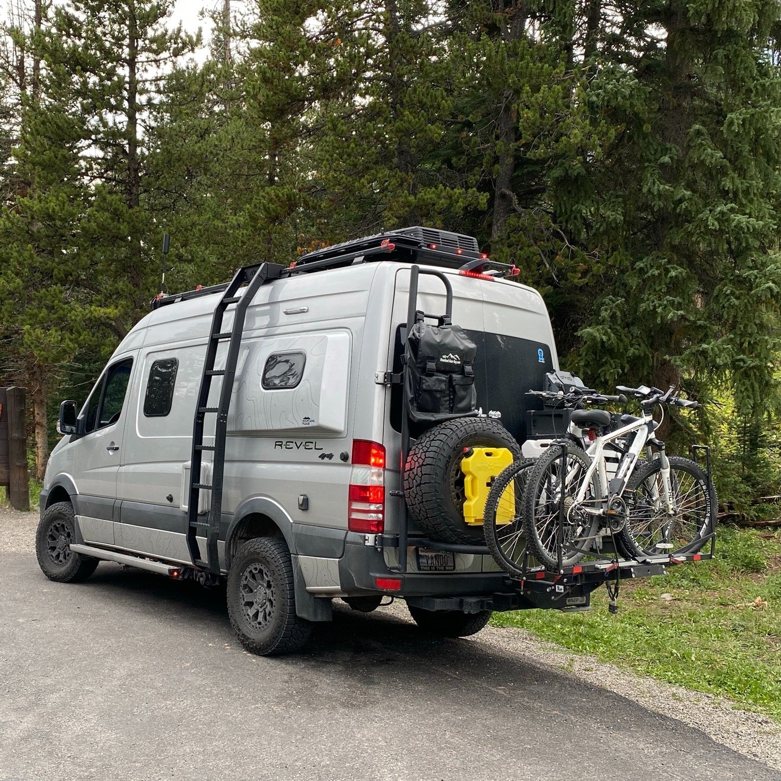 Rear Ladder Trash Bag
