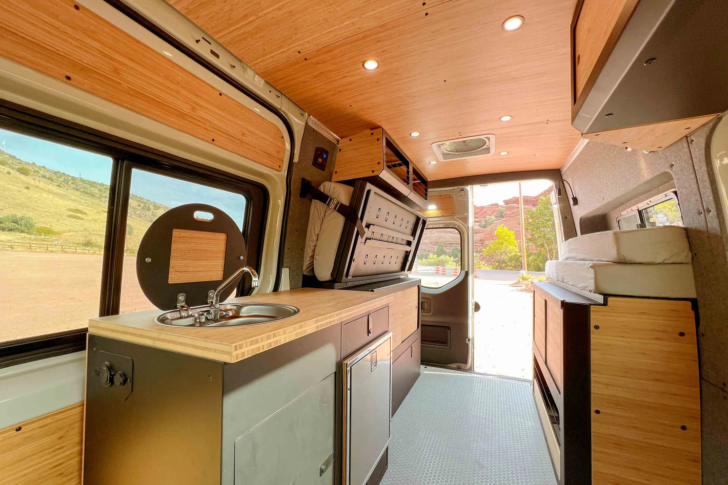 Rigwell Roosty Interior Full Build Completed